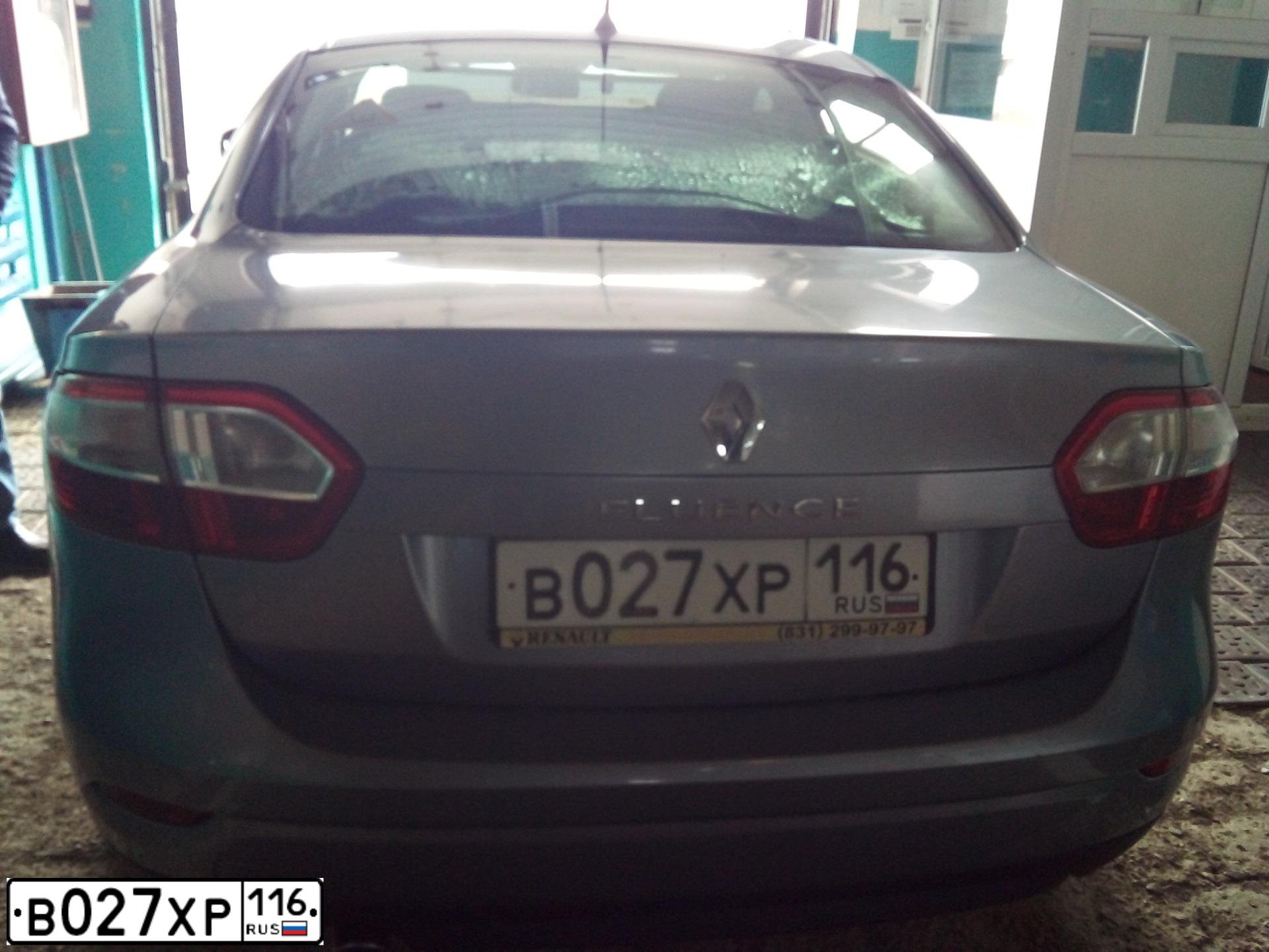 Фото автомобиля RENAULT FLUENCE, 2010 — госномер В027ХР116. Цвет: СИНЕ-ГОЛУБОЙ