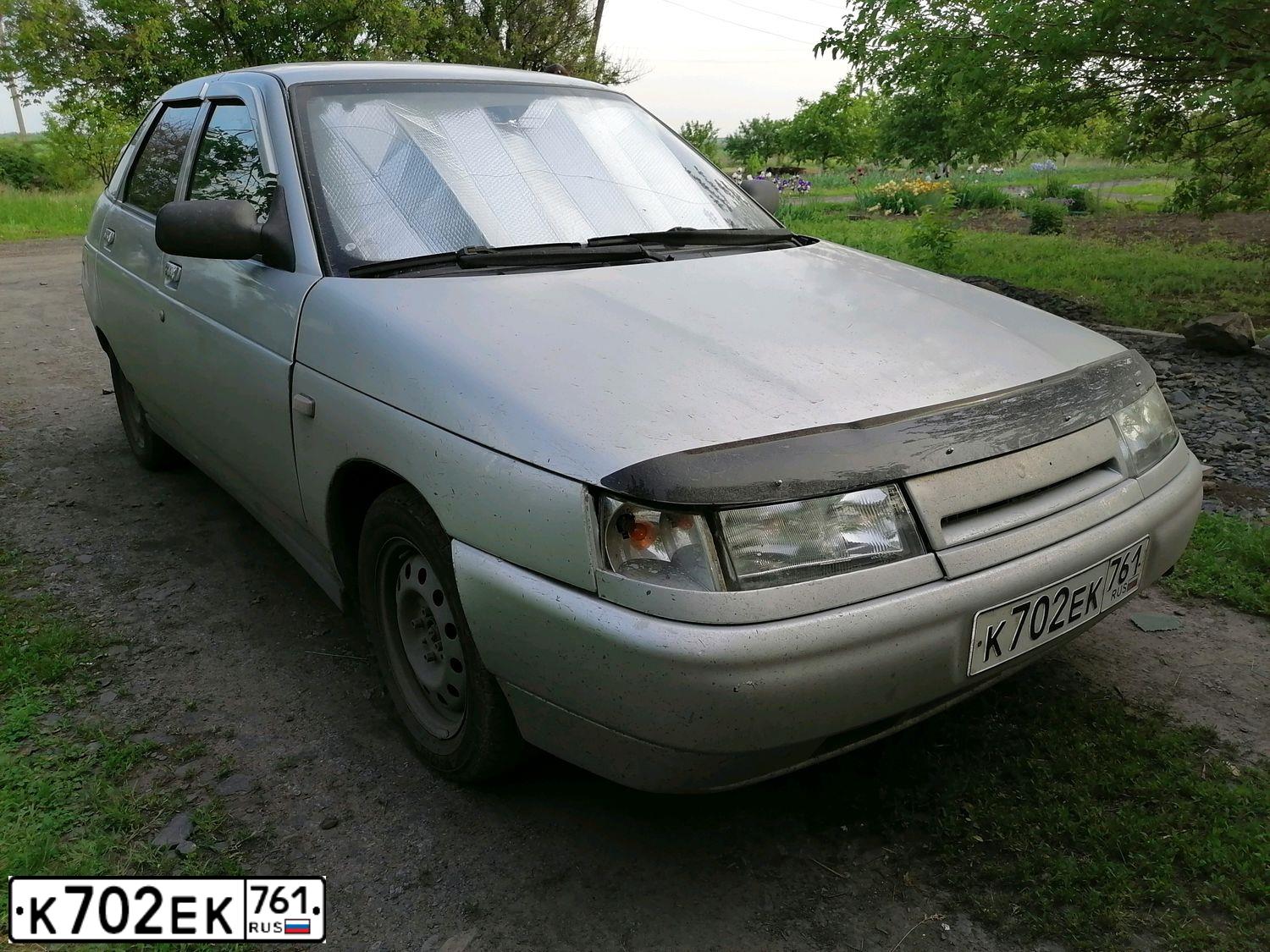 Фото автомобиля LADA 2112, 2006 — госномер Н713СЕ161. Цвет: Светло-Серебристый металлик