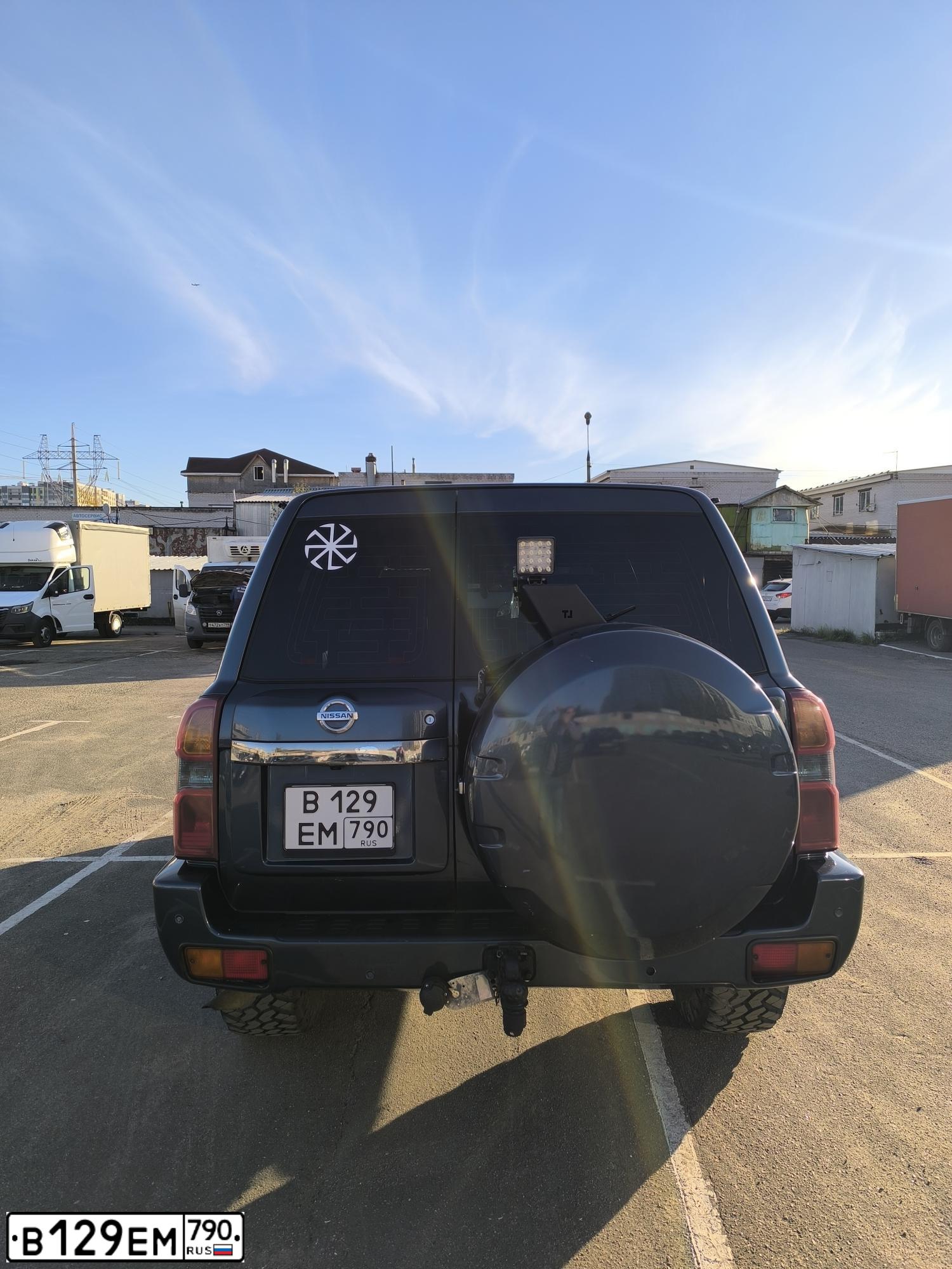 Фото автомобиля NISSAN PATROL, 2007 — госномер А738УУ252