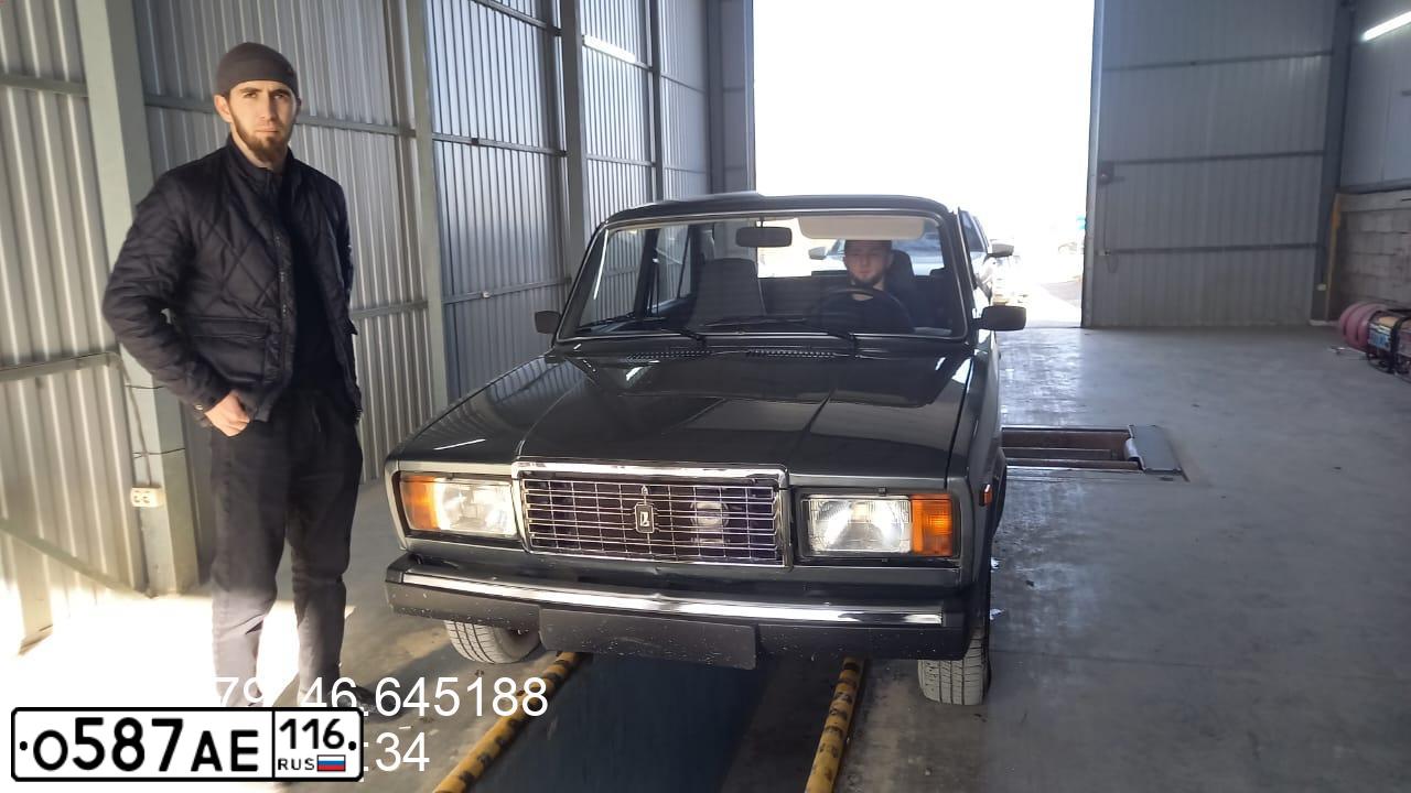 Фото автомобиля LADA 2107, 2011 — госномер А777АТ30. Цвет: С. СЕРО-ЗЕЛЕНЫЙ МЕТАЛЛ