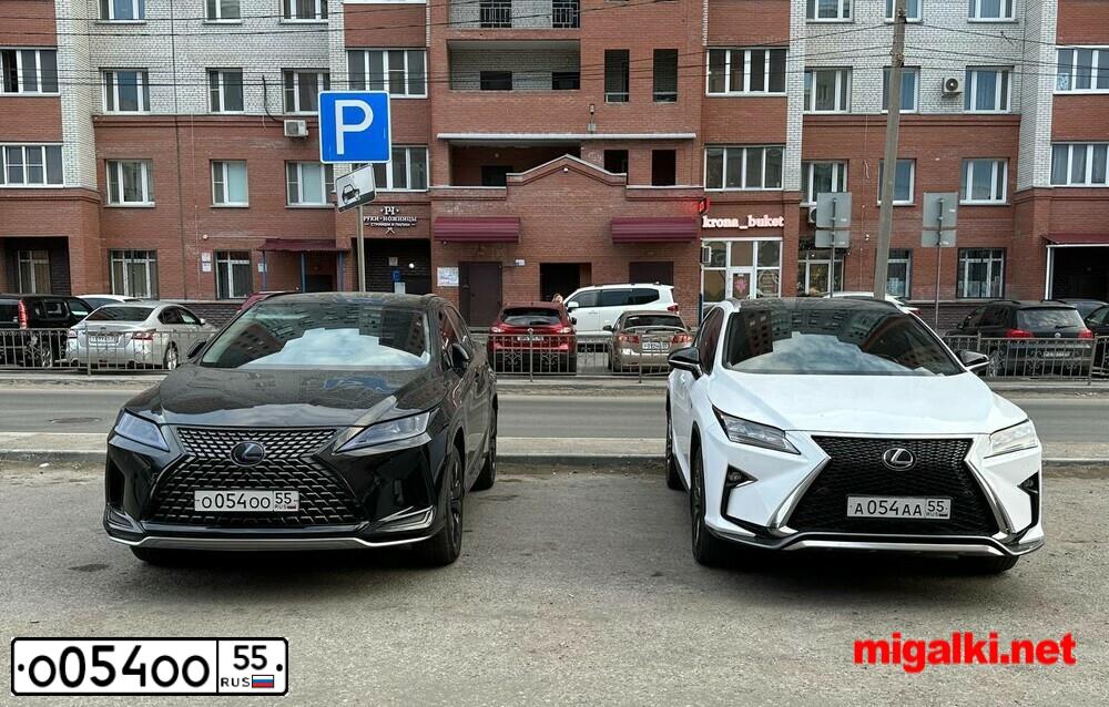 Фото автомобиля LEXUS RX350, 2021 — госномер О054ОО55. Цвет: ЧЕРНЫЙ