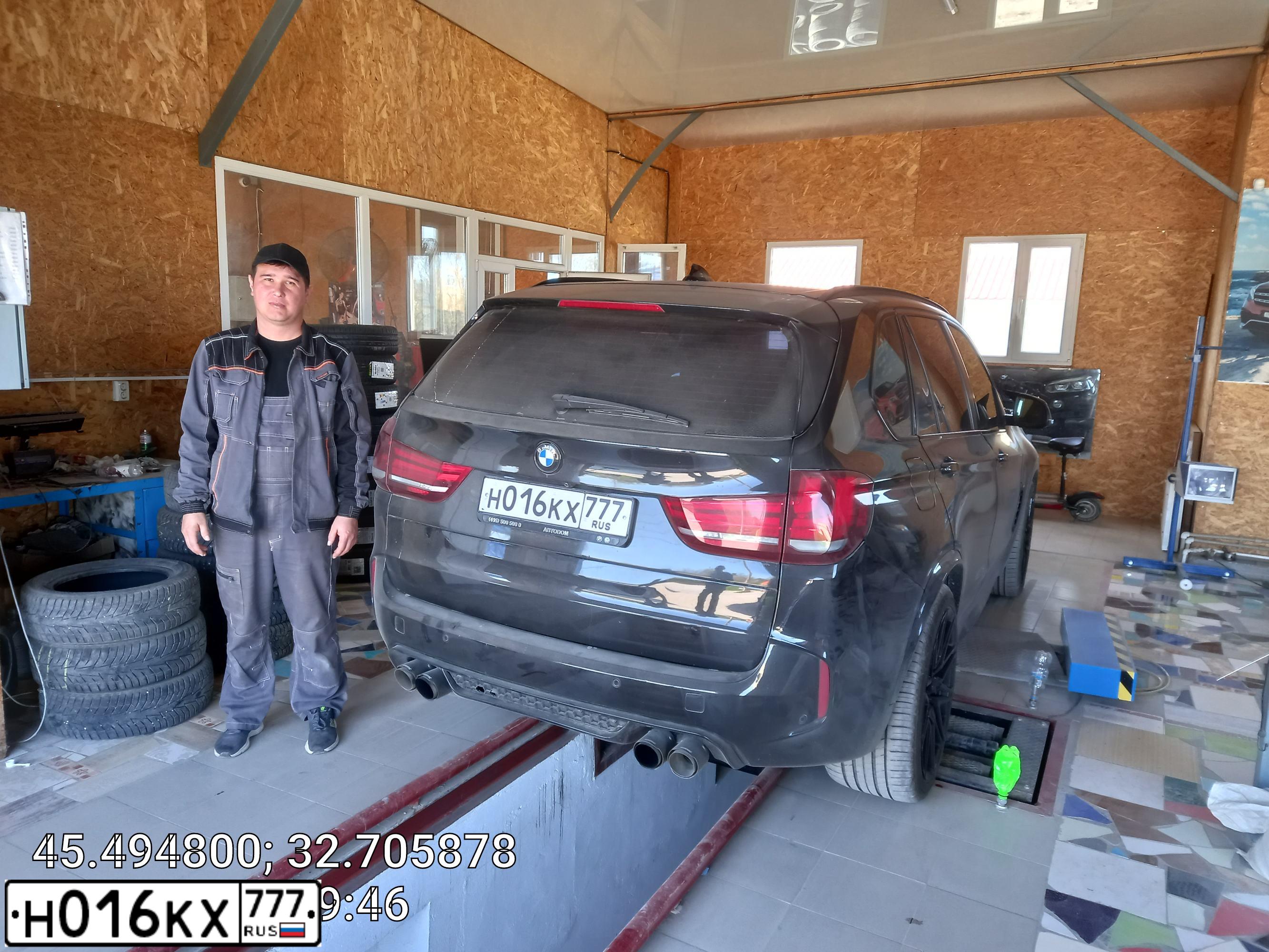 Фото автомобиля БМВ Х5 ХDRIVЕ30D, 2014 — госномер Н112СА82. Цвет: ЧЕРНЫЙ