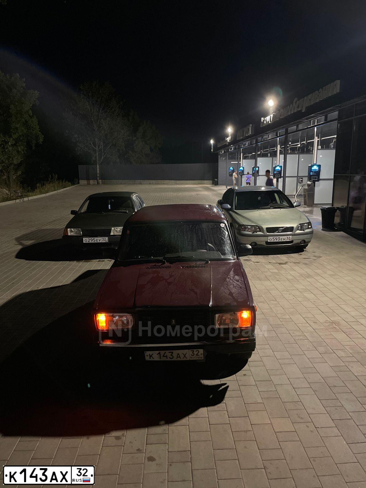 Фото автомобиля LADA 2107, 2008 — госномер К143АХ32. Цвет: ТЕМНО-ВИШНЕВЫЙ