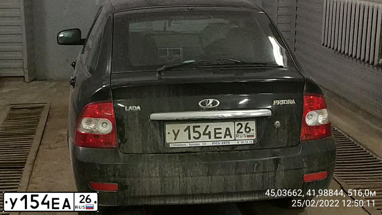 Фото автомобиля LADA 2172 PRIORA, 2009 — госномер У154ЕА26. Цвет: СИНЕ ЧЕРНЫЙ