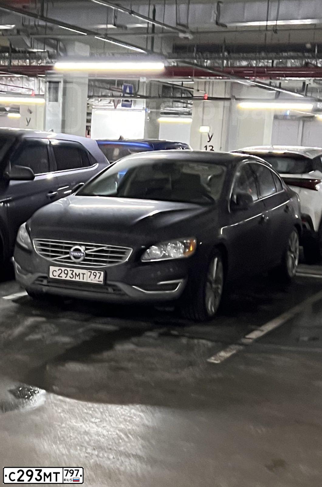 Фото автомобиля VOLVO S60, 2017 — госномер С293МТ797. Цвет: ЧЕРНЫЙ