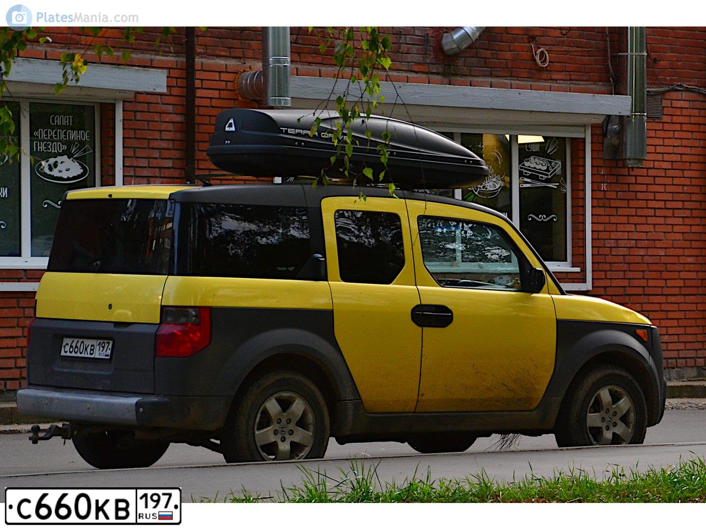 Фото автомобиля HONDA ELEMENT, 2003 — госномер С660КВ197. Цвет: ЖЕЛТЫЙ