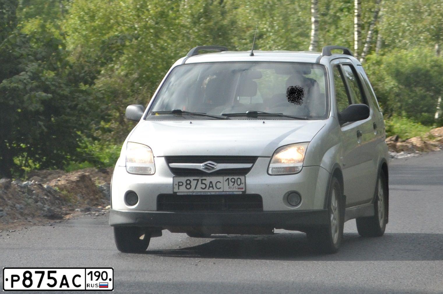 Фото автомобиля SUZUKI IGNIS, 2005 — госномер А886УМ97. Цвет: СЕРЕБРИСТЫЙ