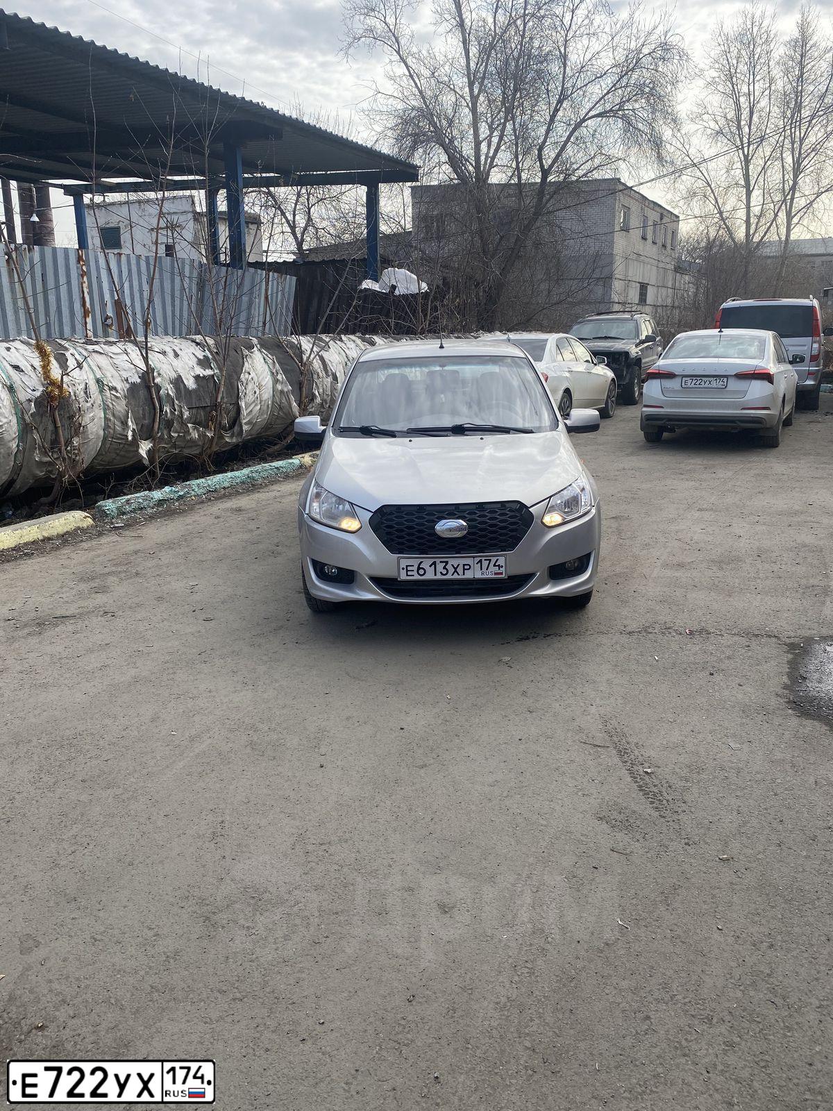 Фото автомобиля SKODA RAPID, 2020 — госномер Е722УХ174. Цвет: Белый