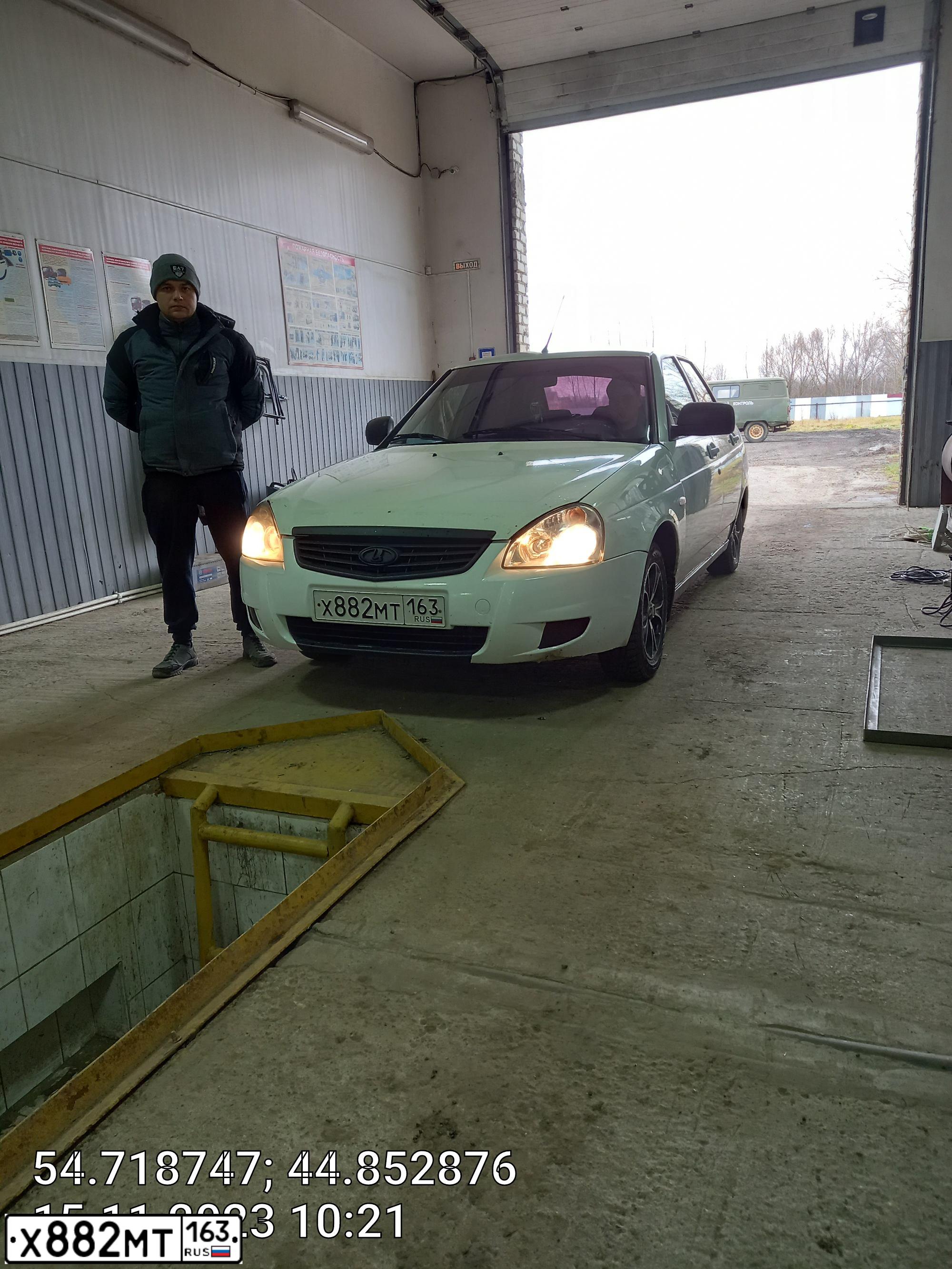 Фото автомобиля LADA 2170 PRIORA, 2013 — госномер М567РВ13. Цвет: Белый