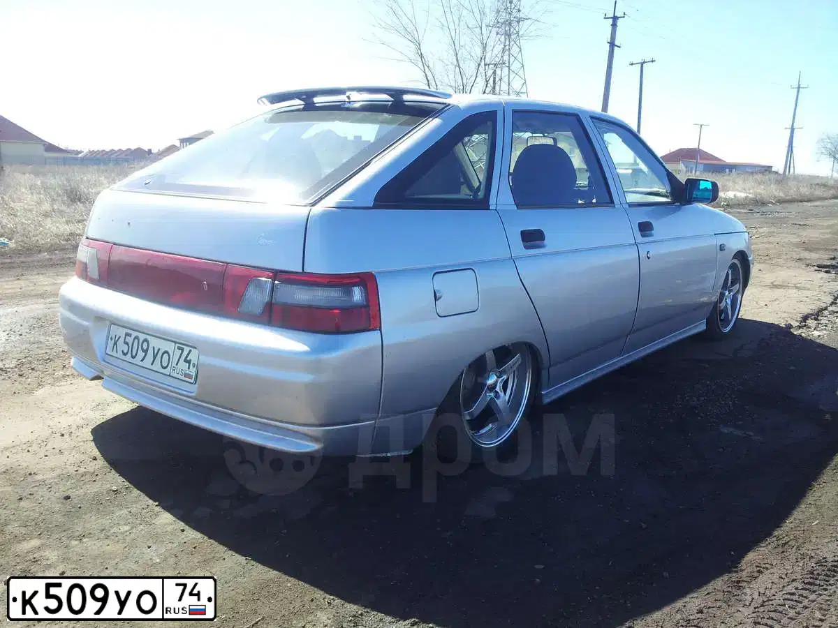 Фото автомобиля LADA 2112, 2004 — госномер С939КА774. Цвет: СВЕТЛО-СЕРЕБРИСТЫЙ МЕТАЛЛ