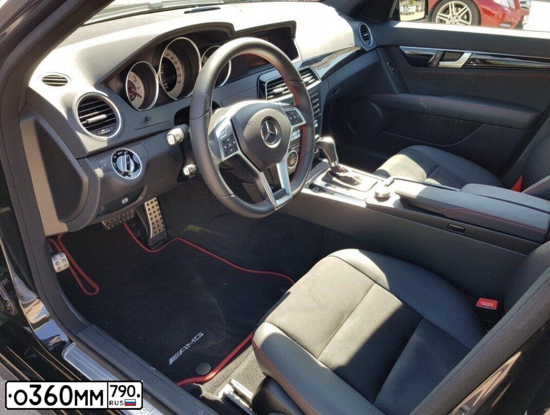 Фото автомобиля MERCEDES C-KLASSE, 2013 — госномер О360ММ790. Цвет: ЧЕРНЫЙ