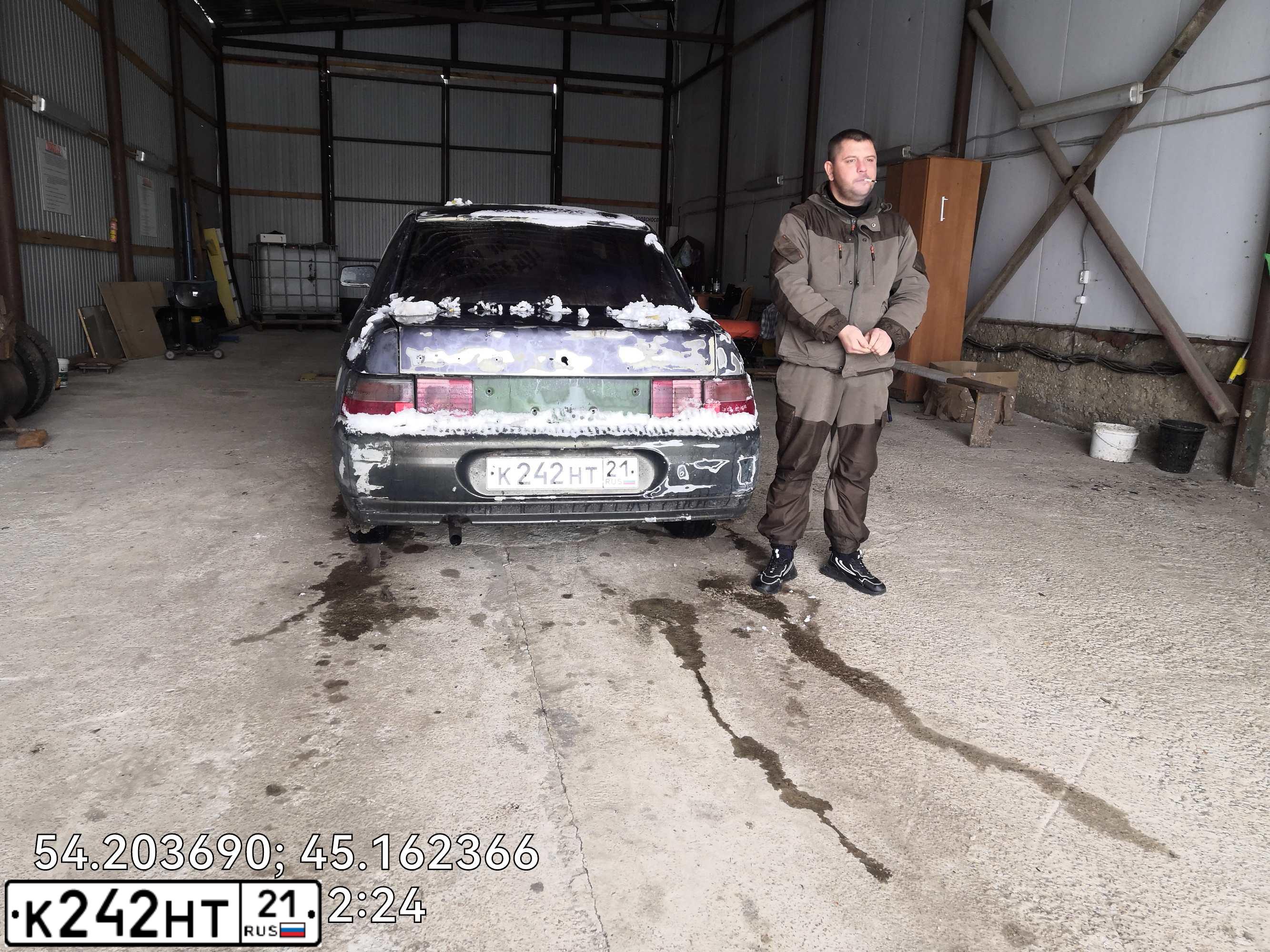 Фото автомобиля LADA 2110 LADA, 2002 — госномер К242НТ21. Цвет: СЕРЕБРИСТО-СИНЕ-ФИОЛЕТОВЫЙ