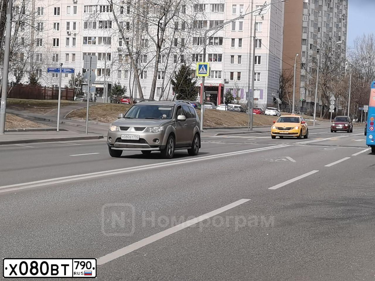 Фото автомобиля LIFAN SMILY, 2012 — госномер В989ЕР750. Цвет: Белый
