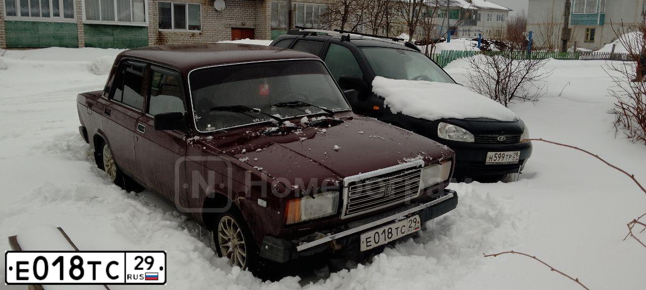 Фото автомобиля LADA 2107 LADA, 2007 — госномер Е018ТС29. Цвет: ТЕМНО-ВИШНЕВЫЙ