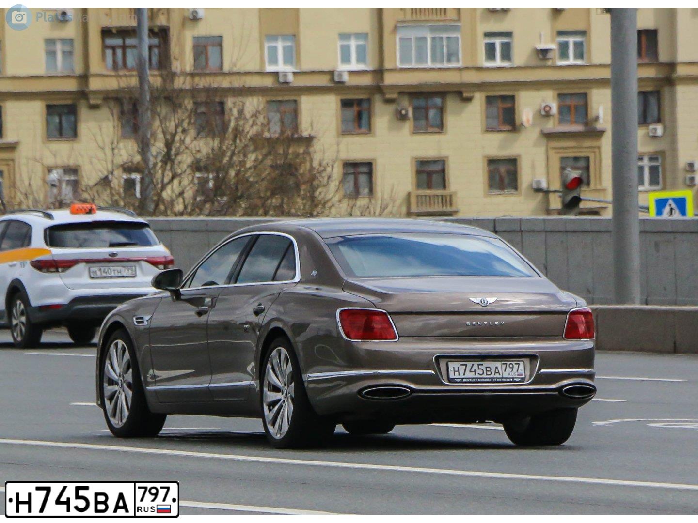 Фото автомобиля BENTLEY CONTINENTAL, 2020 — госномер Р123СМ797