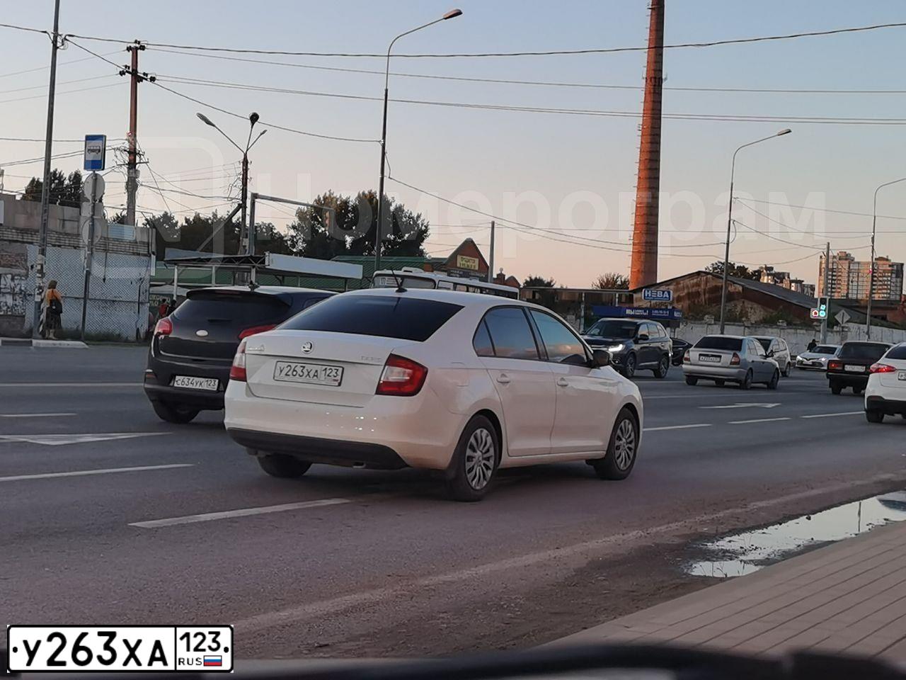 Фото автомобиля SKODA RAPID, 2019 — госномер С626СР93. Цвет: Белый