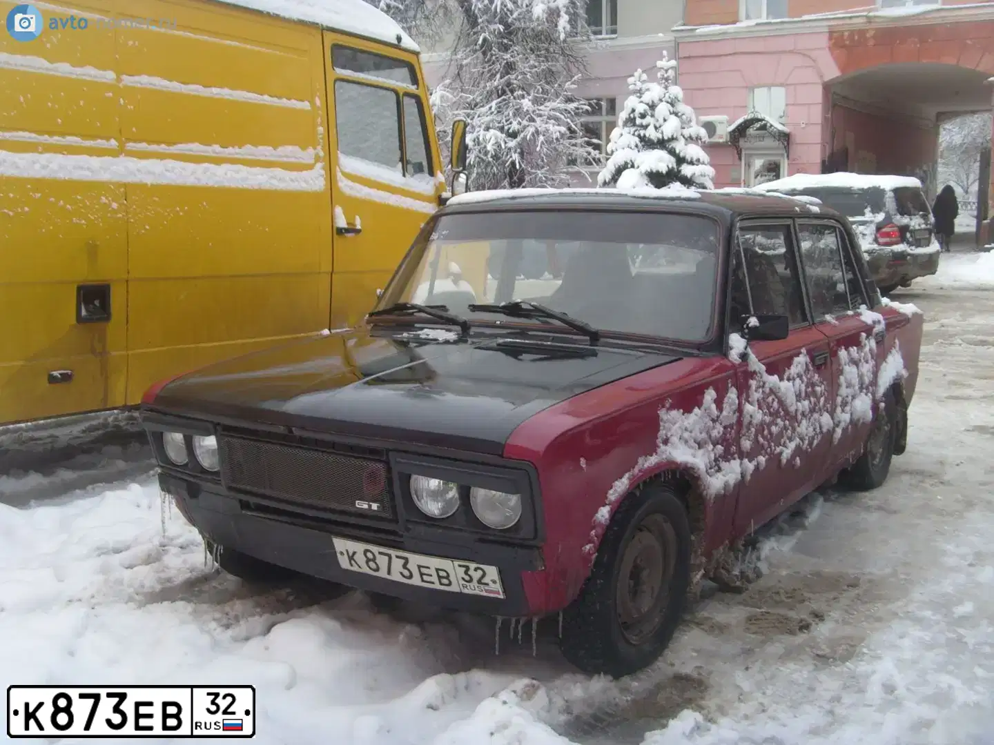 Фото автомобиля VAZ 2106 LADA, 1999 — госномер К873ЕВ32. Цвет: ТЕМНО-БОРДОВЫЙ