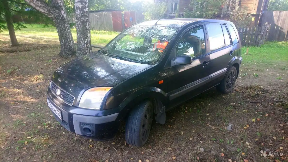 Фото автомобиля FORD FUSION, 2007 — госномер С702НА33. Цвет: ЧЕРНЫЙ
