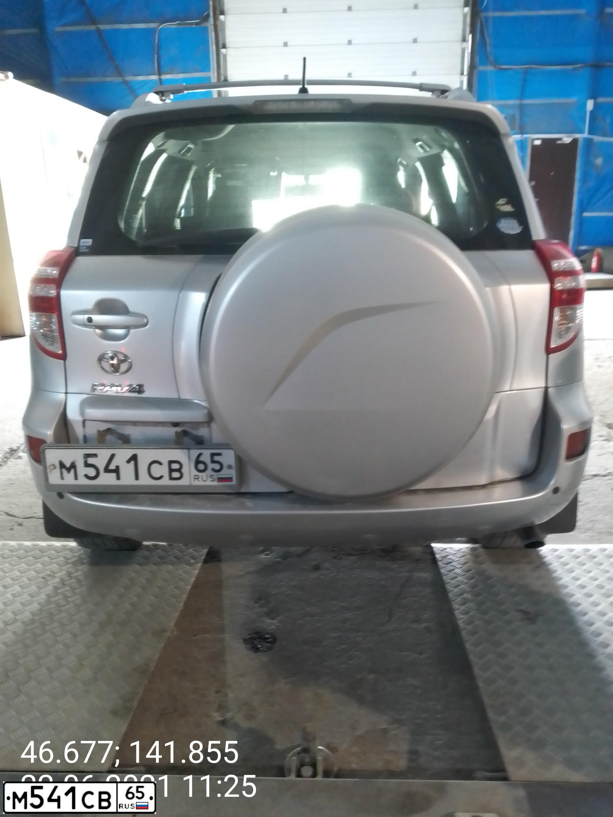 Фото автомобиля TOYOTA RAV4, 2010 — госномер М541СВ65