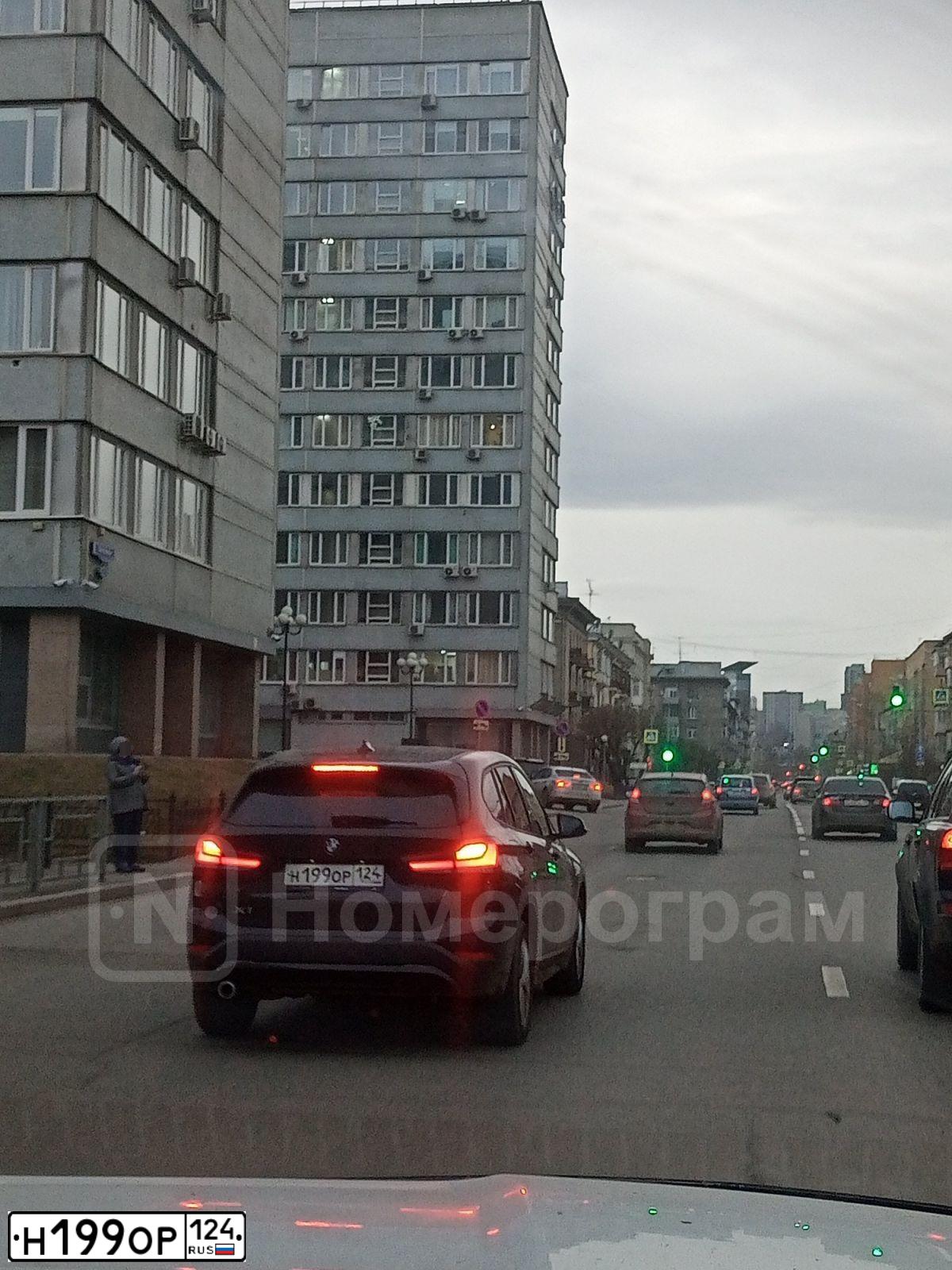 Фото автомобиля BMW X1, 2019 — госномер Р600ВМ154