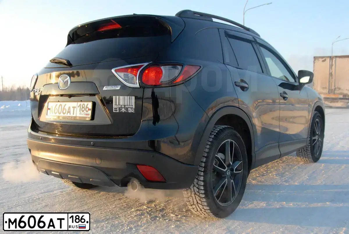 Фото автомобиля HYUNDAI VELOSTER, 2012 — госномер Х184ОВ55. Цвет: СЕРЫЙ