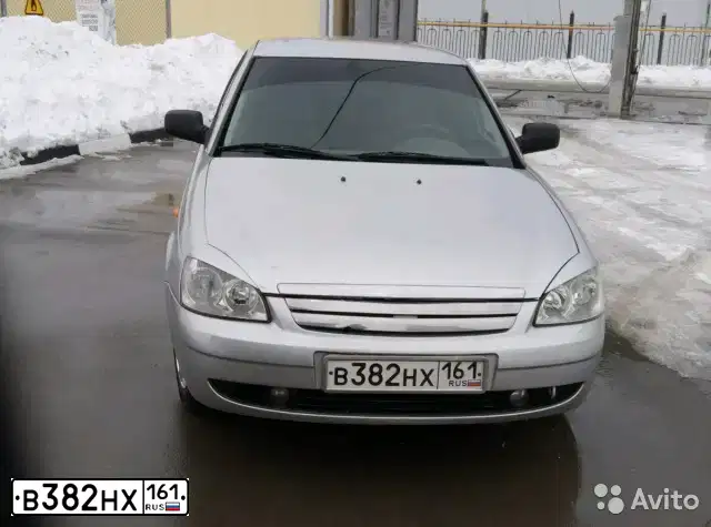 Фото автомобиля LADA 2170 PRIORA, 2007 — госномер В382НХ161. Цвет: СВЕТЛО-СЕРЕБРИСТЫЙ МЕТАЛЛ