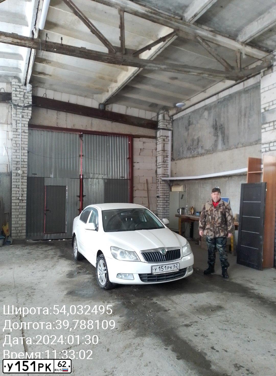 Фото автомобиля SKODA OCTAVIA, 2012 — госномер А991УВ62. Цвет: Белый