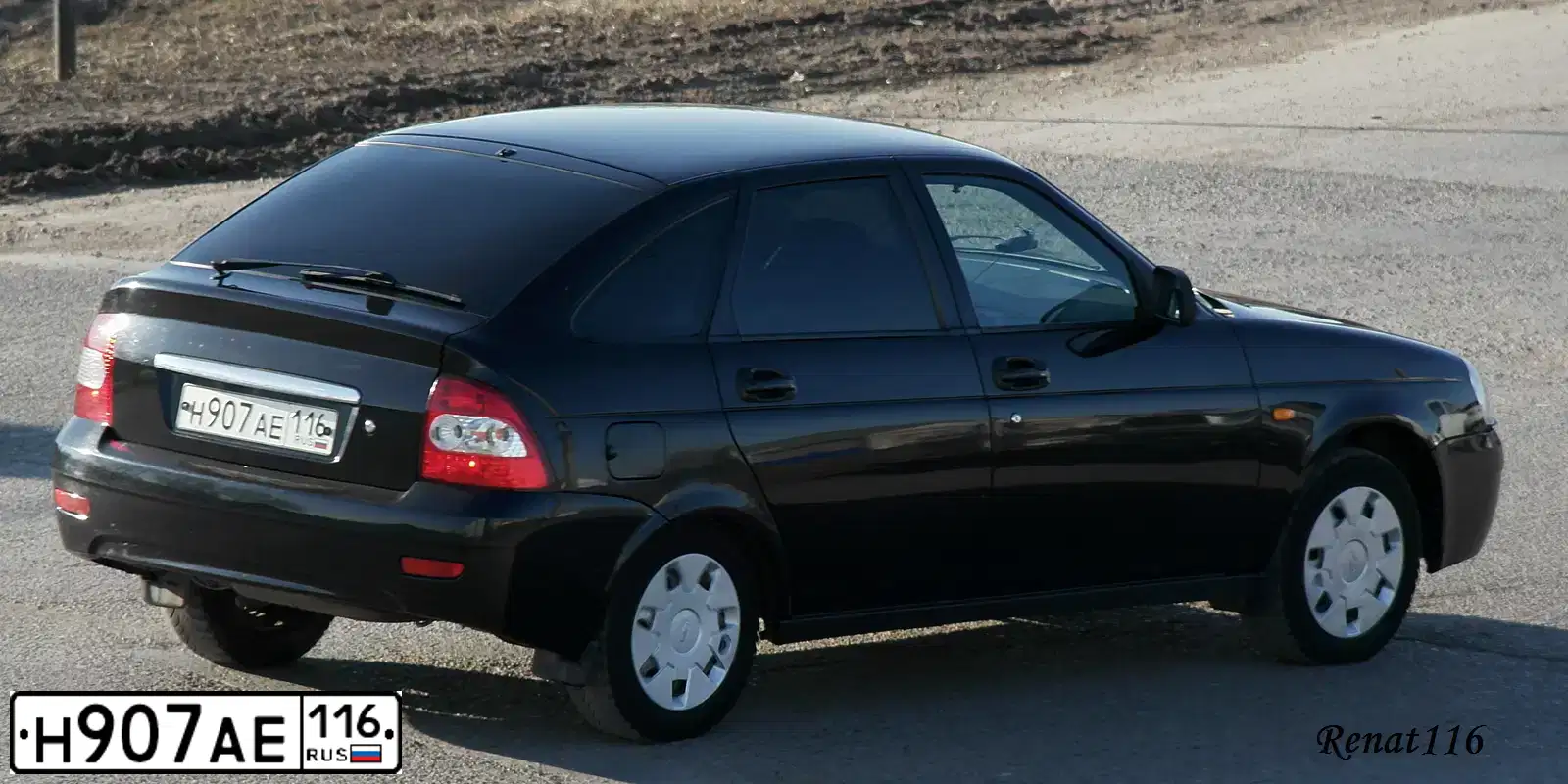 Фото автомобиля LADA 2172 PRIORA, 2010 — госномер Н907АЕ116. Цвет: Темно-зеленый