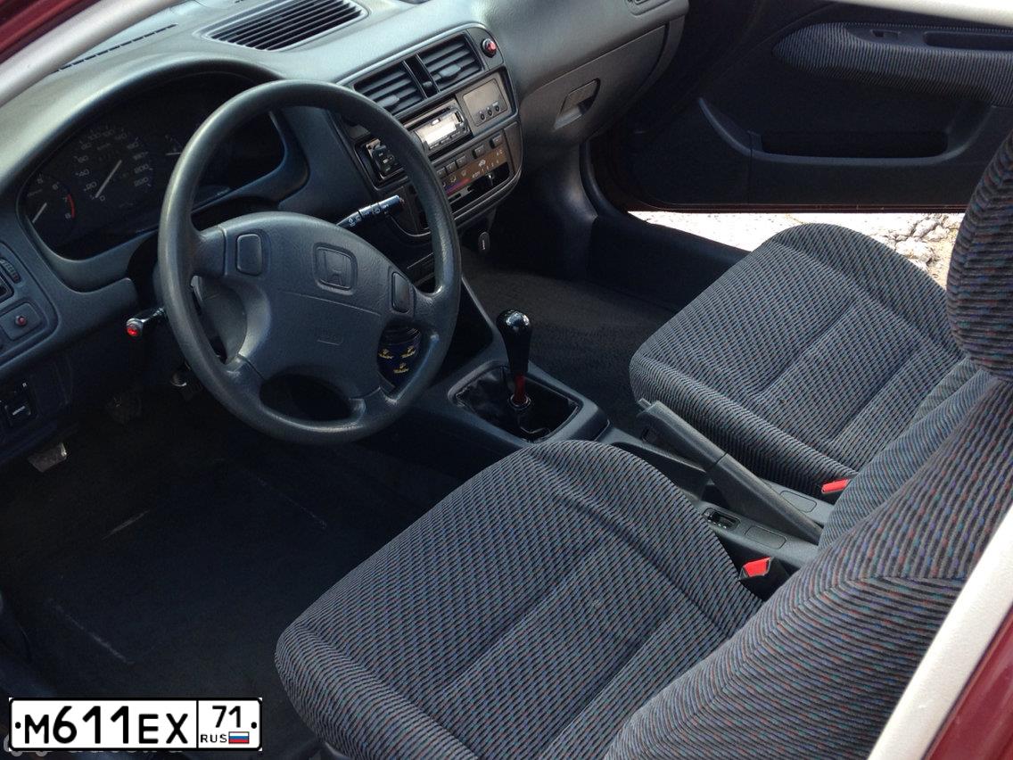 Фото автомобиля HONDA CIVIC, 1996 — госномер А757РХ77. Цвет: ВИШНЕВЫЙ