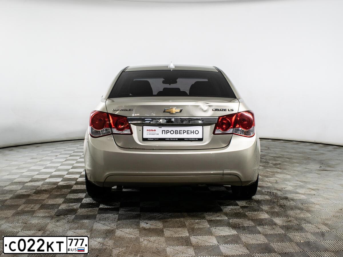 Фото автомобиля CHEVROLET CRUZE, 2010 — госномер С022КТ777. Цвет: БЕЖЕВЫЙ МЕТАЛЛИК