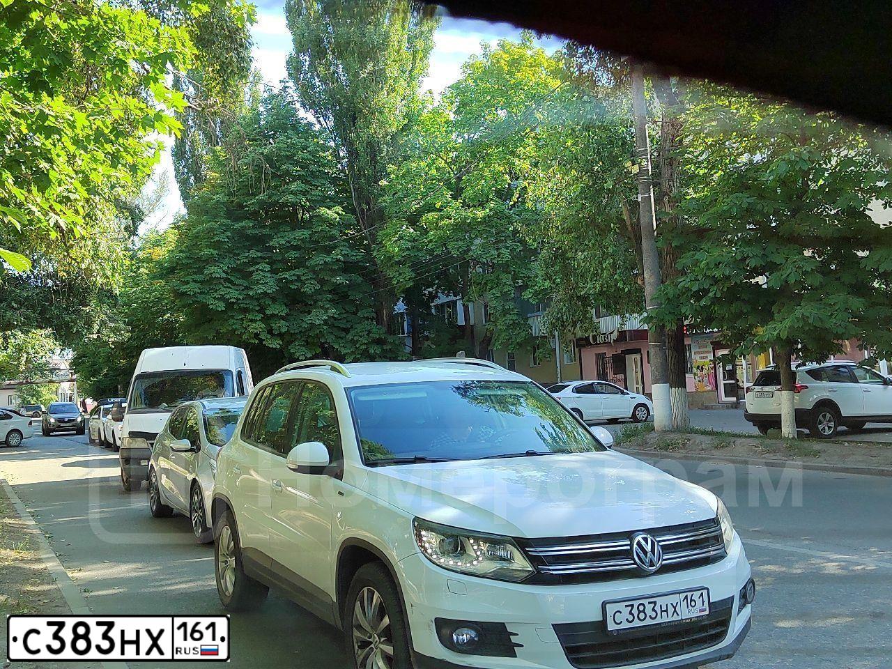 Фото автомобиля OPEL ASTRA, 2011 — госномер Е487ВА185