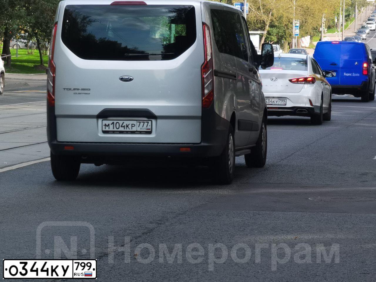 Фото автомобиля HYUNDAI CRETA, 2018 — госномер О344КУ799. Цвет: БЕЖЕВЫЙ