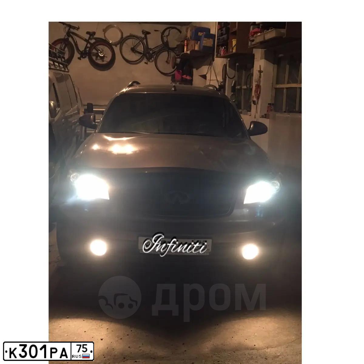 Фото автомобиля INFINITI QX70 /FX/, 2003 — госномер Н871ОУ75. Цвет: Коричневый