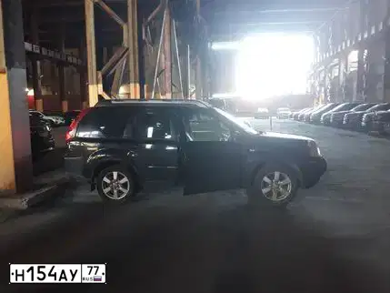 Фото автомобиля HYUNDAI SANTA FE, 2012 — госномер Н154АУ77. Цвет: ЧЕРНЫЙ