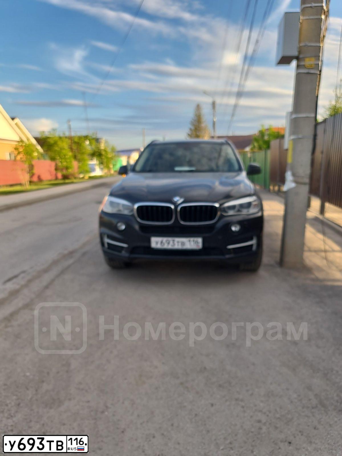 Фото автомобиля BMW X5, 2015. Цвет: ЧЕРНЫЙ