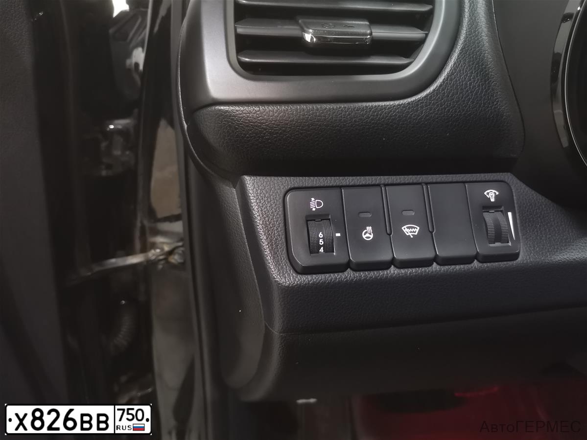 Фото автомобиля KIA RIO, 2014 — госномер М836ТЕ799. Цвет: ЧЕРНЫЙ