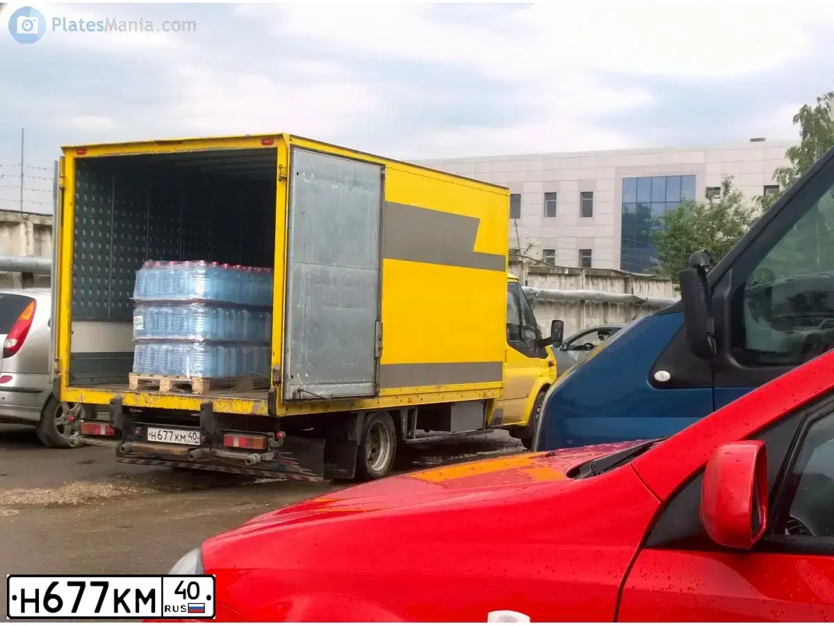 Фото автомобиля FORD TRANSIT, 2007 — госномер Н677КМ40. Цвет: ЖЕЛТЫЙ