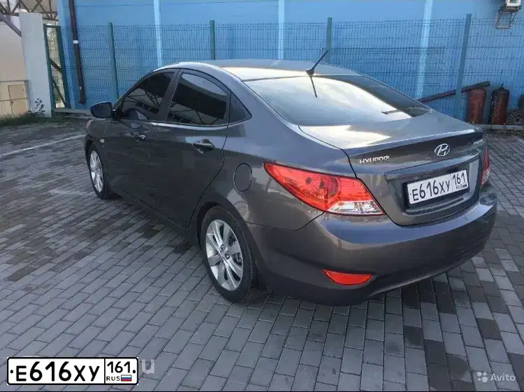 Фото автомобиля TAGAZ ACCENT, 2007 — госномер Е616ХУ161. Цвет: Красный