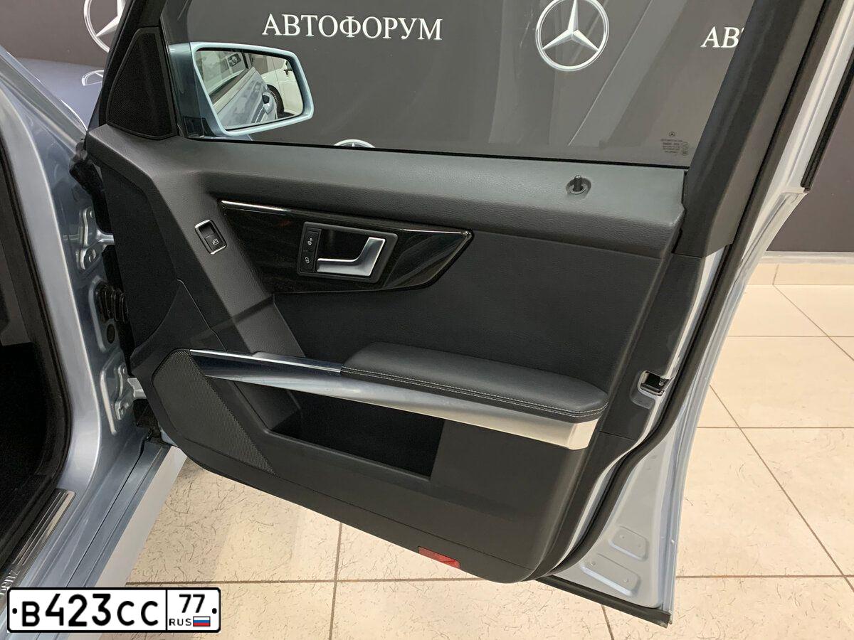 Фото автомобиля MERCEDES-BENZ GLC300, 2013 — госномер Р075АВ977. Цвет: Серый