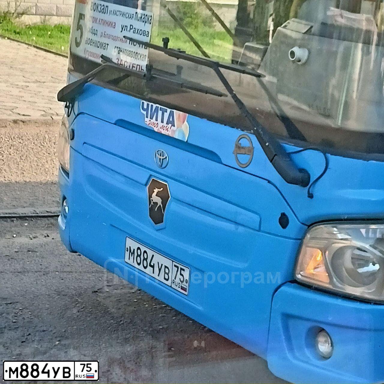 Фото автомобиля LIAZ 4292, 2019 — госномер Р866КУ75. Цвет: СЕРЫЙ/ГОЛУБОЙ