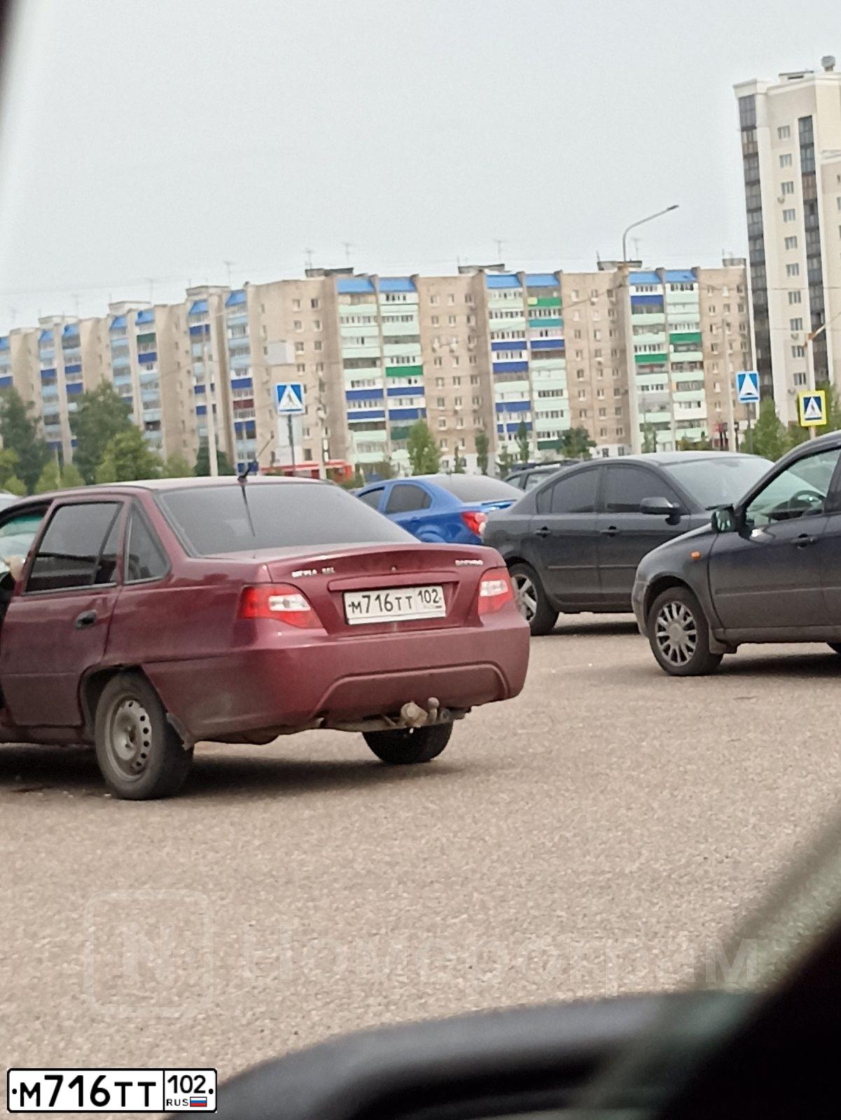Фото автомобиля DAEWOO NEXIA, 2010 — госномер М716ТТ102. Цвет: БОРДОВЫЙ