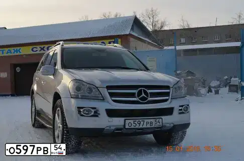 Фото автомобиля MERCEDES GL-KLASSE, 2007 — госномер М454РА75. Цвет: Серебристый