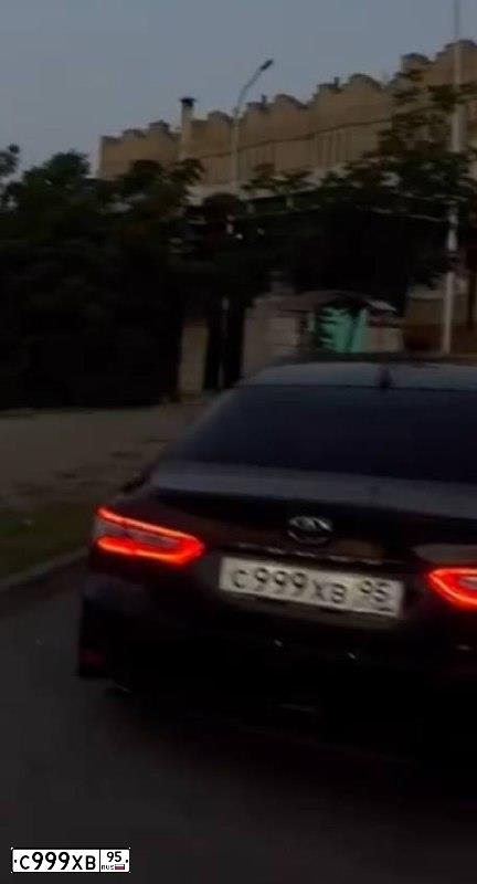 Фото автомобиля VAZ 2110 LADA, 2002 — госномер С999ХВ95. Цвет: СВЕТЛО-СЕРЕБРИСТЫЙ МЕТАЛЛ