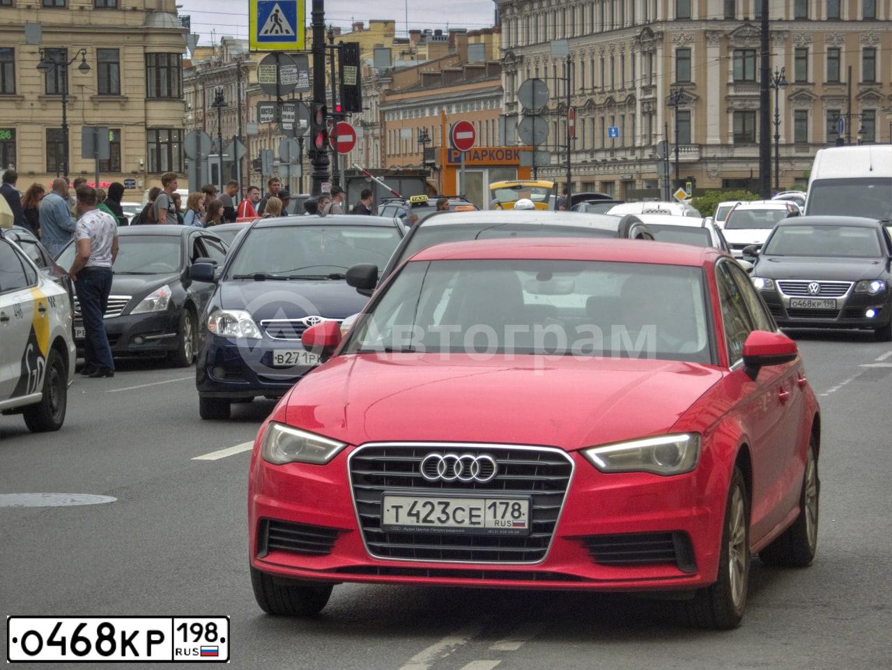 Фото автомобиля VOLKSWAGEN PASSAT, 2010 — госномер К007ВВ98. Цвет: Коричневый
