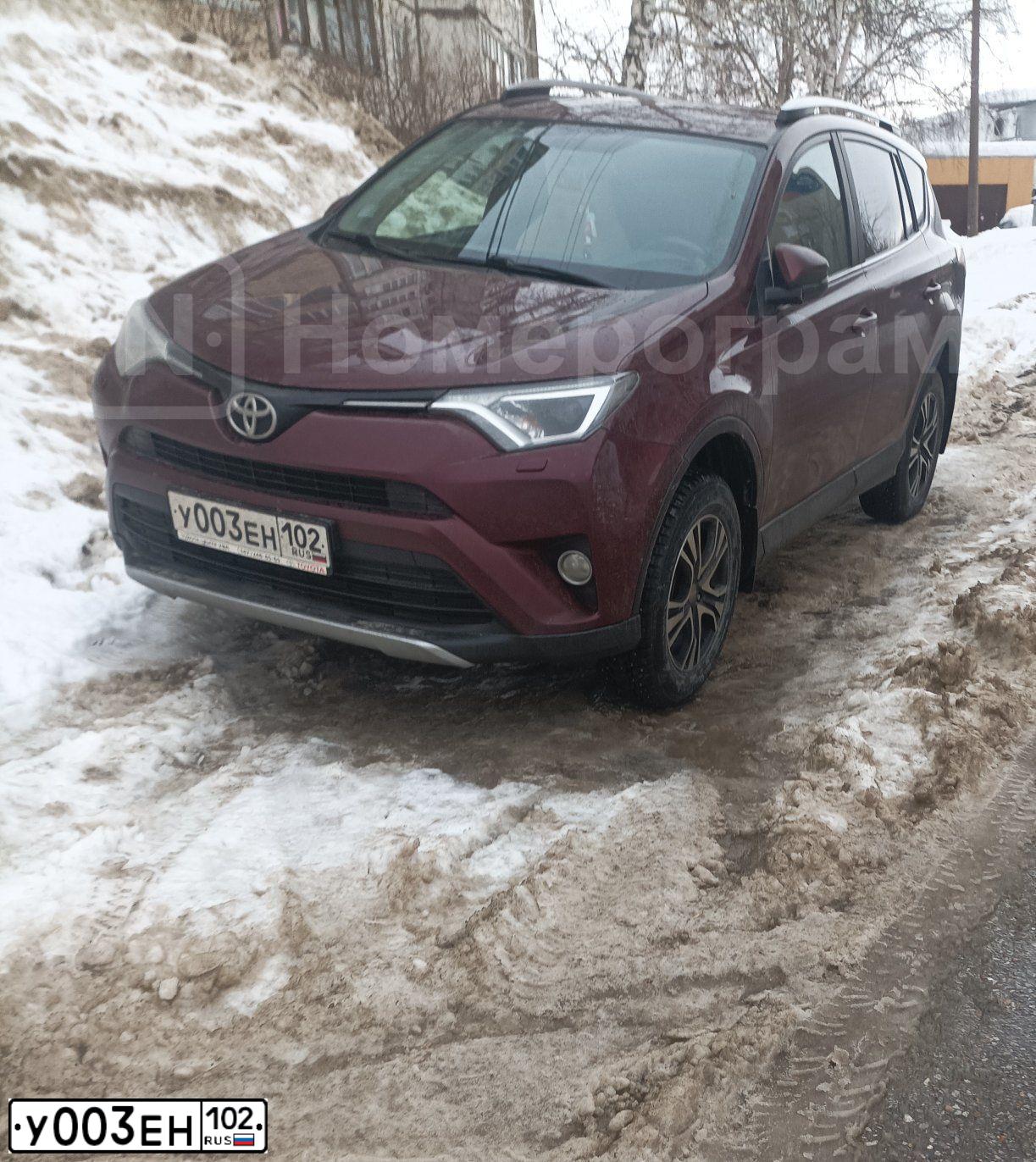 Фото автомобиля TOYOTA RAV4, 2017 — госномер У003ЕН102. Цвет: ТЕМНО-КРАСНЫЙ МЕТАЛЛИК