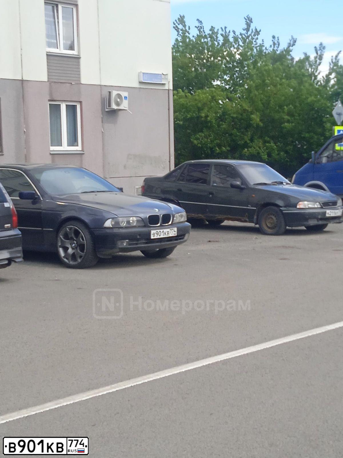 Фото автомобиля BMW SERIE 5, 1996 — госномер В901КВ774. Цвет: ТЕМНО-СЕРЫЙ