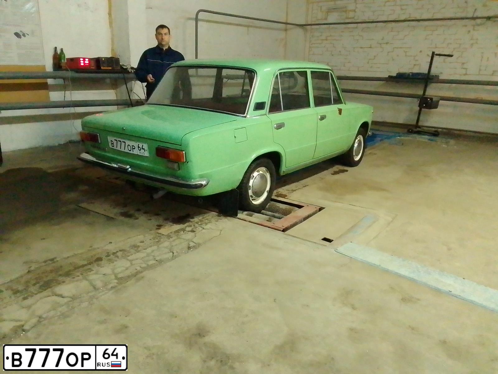 Фото автомобиля OPEL ASTRA, 2008 — госномер В777ОР64. Цвет: Серебристый