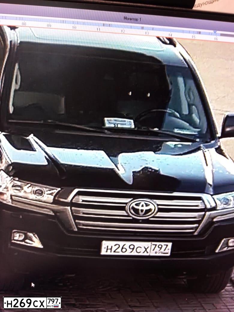 Фото автомобиля TOYOTA LANDCRUISER 200, 2017 — госномер Н269СХ797. Цвет: ЧЕРНЫЙ