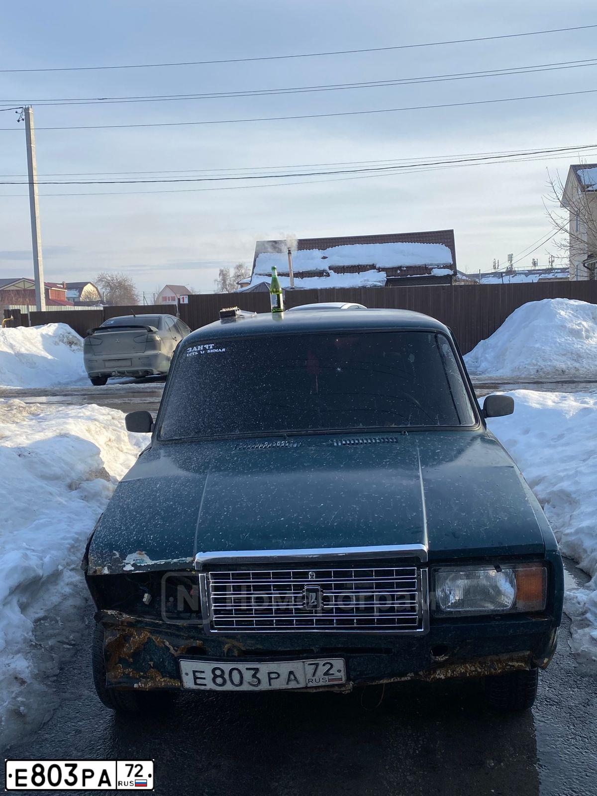 Фото автомобиля LADA 2107, 2007 — госномер Е803РА72. Цвет: Темно-зеленый