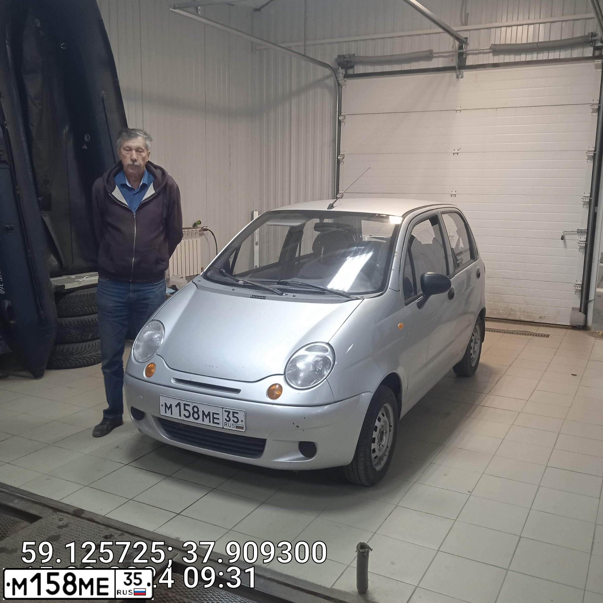 Фото автомобиля DAEWOO MATIZ, 2011 — госномер М158МЕ35. Цвет: СЕРЕБРИСТЫЙ